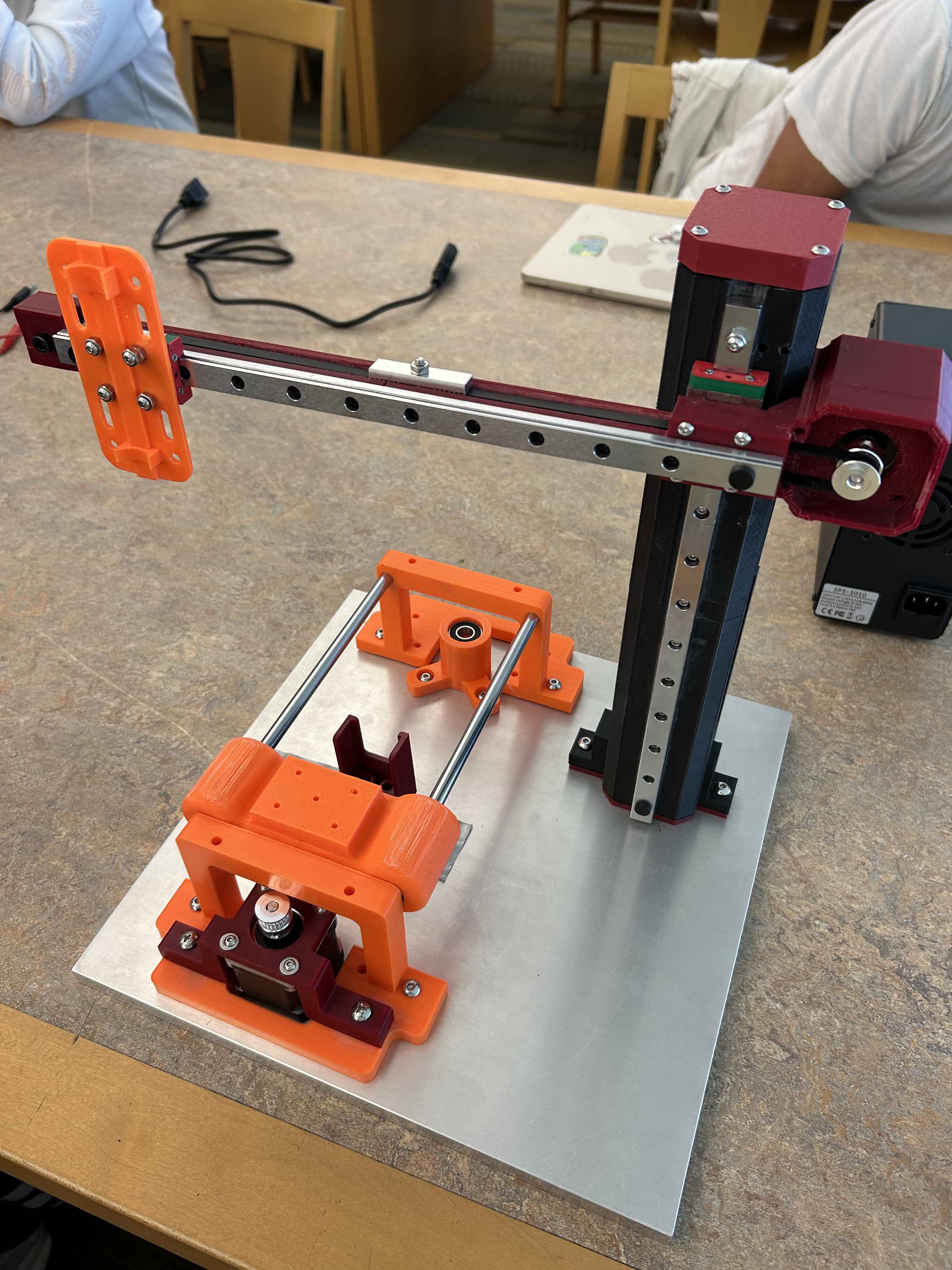 Assembled three-axis heat-insert machine on aluminum base